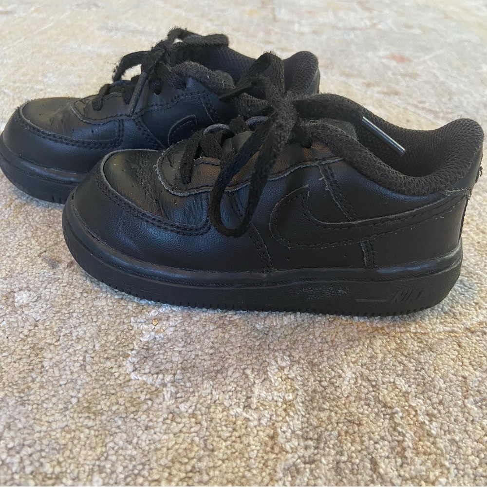 Toddler Nike Air Force 1 sneakers - Picture 2 of 5